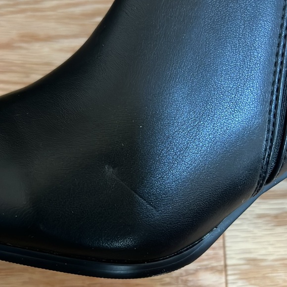 Lamoda SZ 7, square toe harness black boots . - Picture 14 of 14